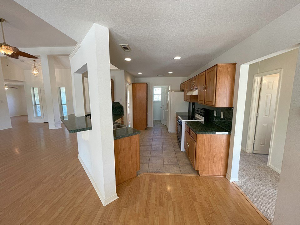 Seguin, Texas, 78155, United States, 3 Bedrooms Bedrooms, ,2 BathroomsBathrooms,Residential,Forsale,1889123