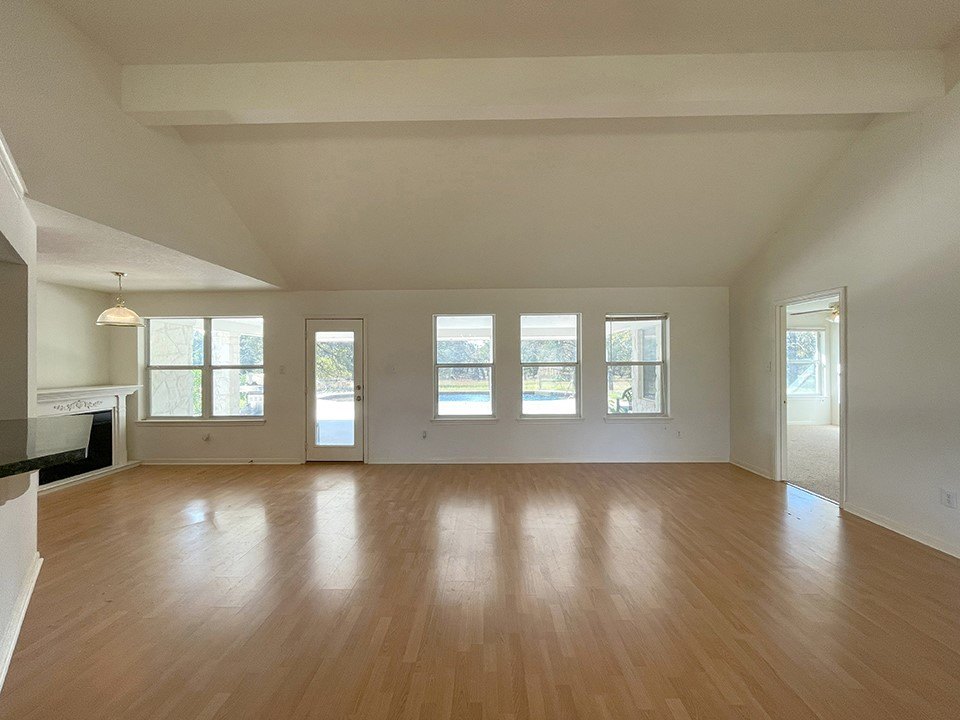 Seguin, Texas, 78155, United States, 3 Bedrooms Bedrooms, ,2 BathroomsBathrooms,Residential,Forsale,1889123