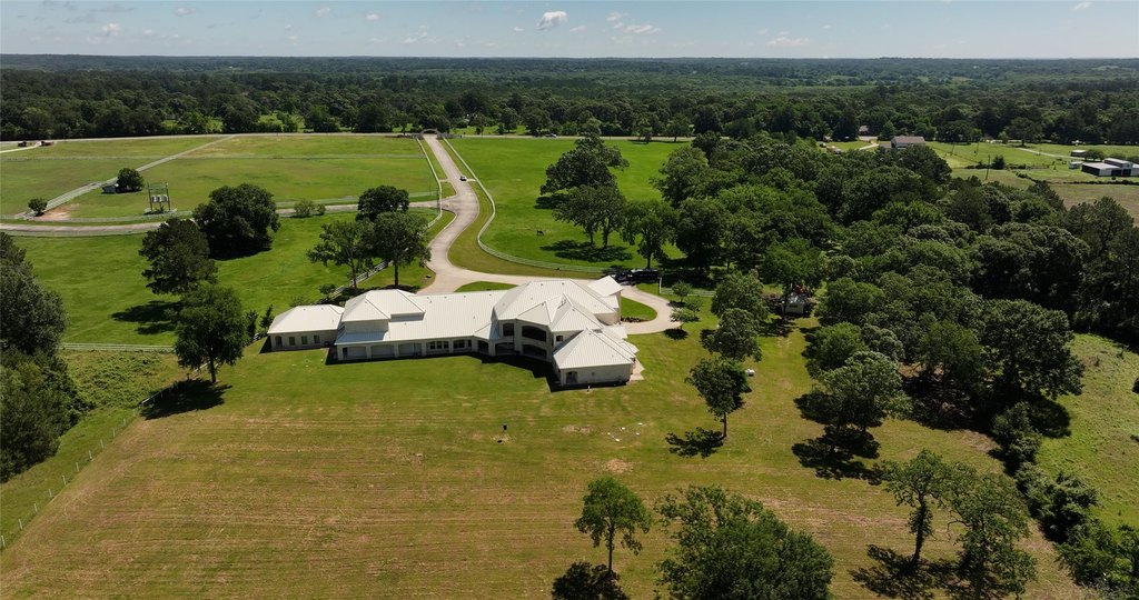 Montgomery, Texas, 77356, United States, 11 Bedrooms Bedrooms, ,8.5 BathroomsBathrooms,Residential,Forsale,1953054