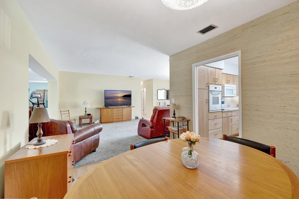 Wilton Manors, Florida, 33305, United States, 4 Bedrooms Bedrooms, ,3.5 BathroomsBathrooms,Residential,Forsale,1886557