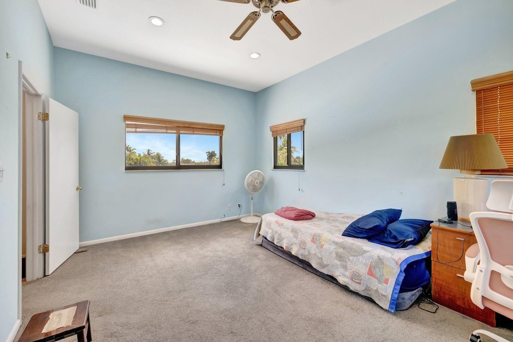 Wilton Manors, Florida, 33305, United States, 4 Bedrooms Bedrooms, ,3.5 BathroomsBathrooms,Residential,Forsale,1886557