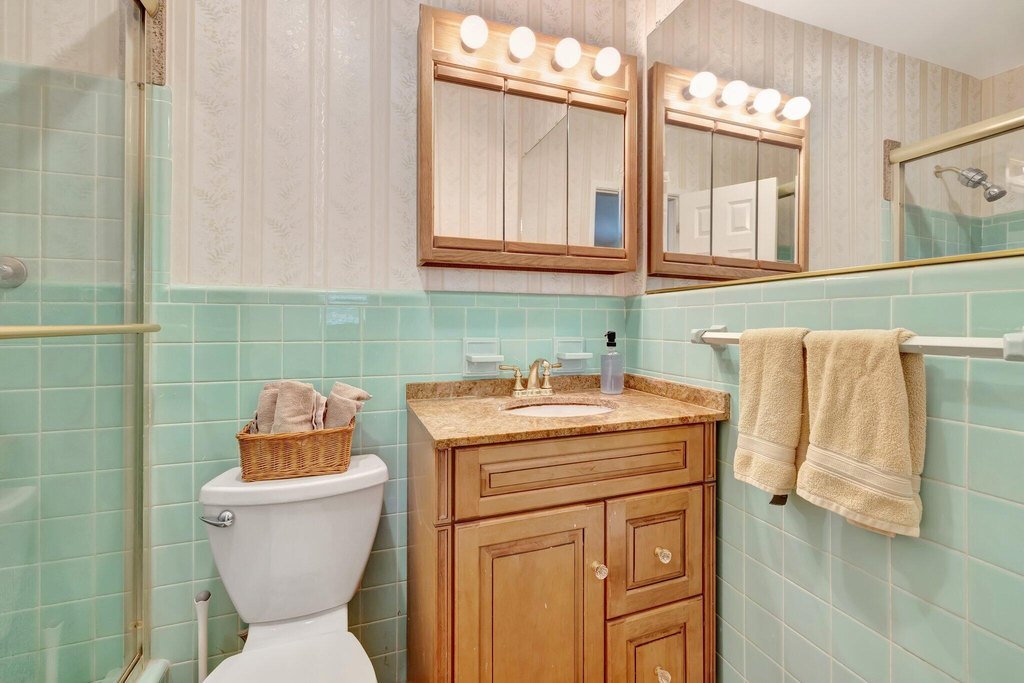 Wilton Manors, Florida, 33305, United States, 4 Bedrooms Bedrooms, ,3.5 BathroomsBathrooms,Residential,Forsale,1886557