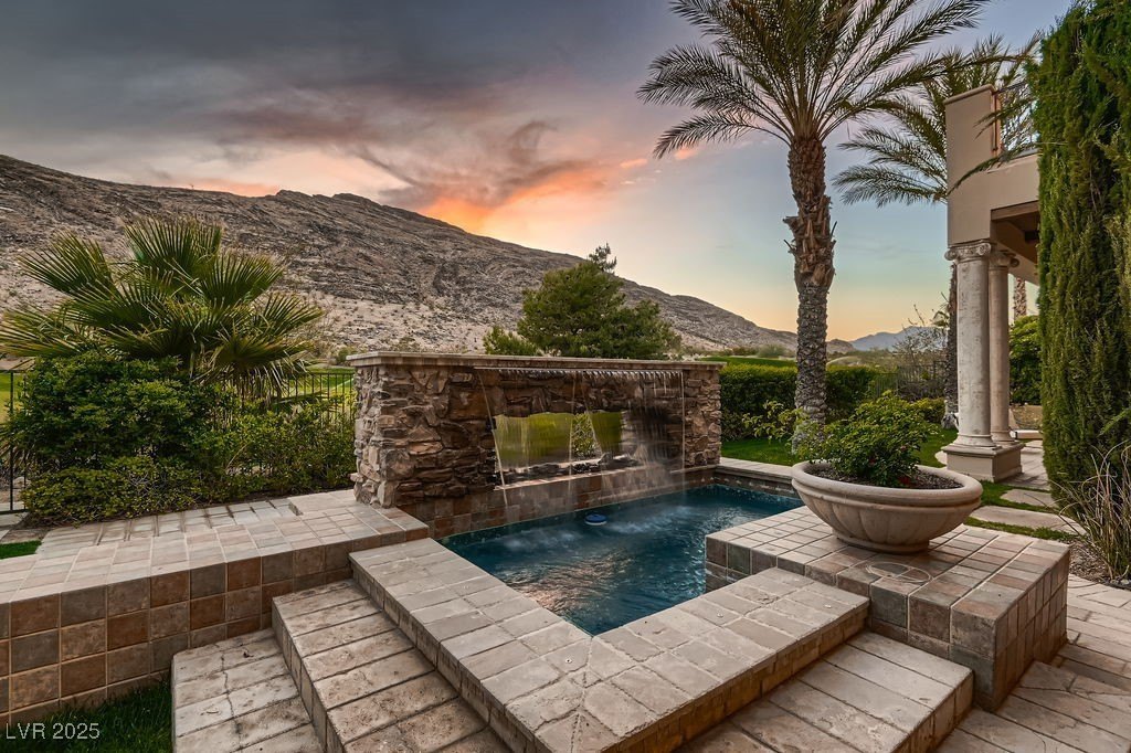 Las Vegas, Nevada, 89135, United States, 6 Bedrooms Bedrooms, ,7.5 BathroomsBathrooms,Residential,Forsale,1912774