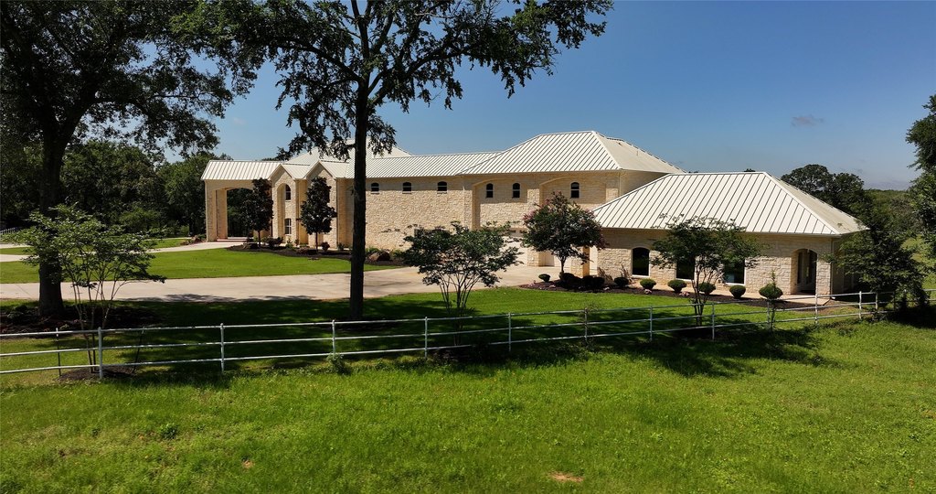 Montgomery, Texas, 77356, United States, 11 Bedrooms Bedrooms, ,8.5 BathroomsBathrooms,Residential,Forsale,1953054