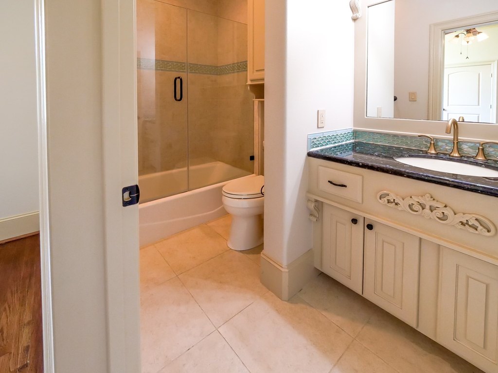 Montgomery, Texas, 77356, United States, 11 Bedrooms Bedrooms, ,8.5 BathroomsBathrooms,Residential,Forsale,1953054