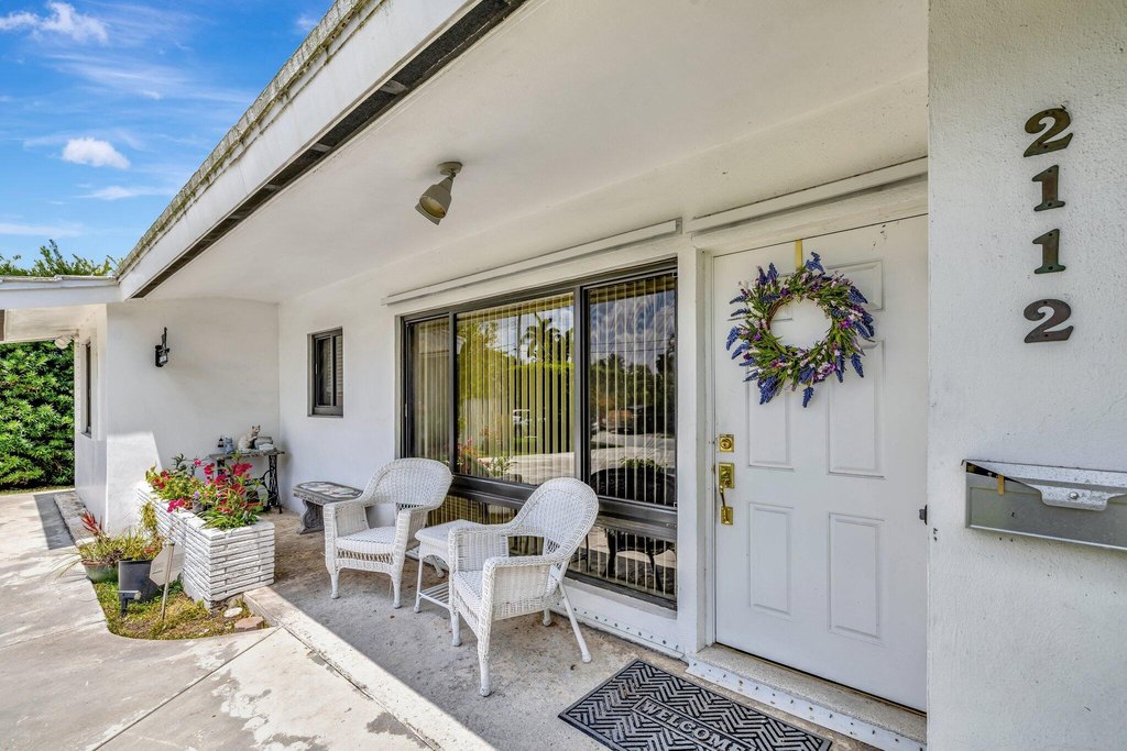 Wilton Manors, Florida, 33305, United States, 4 Bedrooms Bedrooms, ,3.5 BathroomsBathrooms,Residential,Forsale,1886557