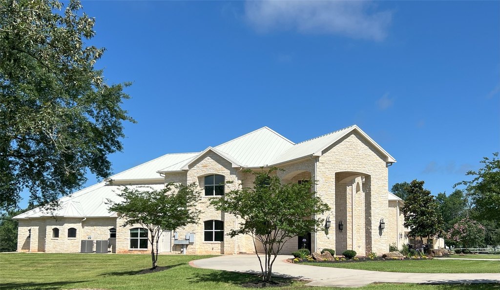 Montgomery, Texas, 77356, United States, 11 Bedrooms Bedrooms, ,8.5 BathroomsBathrooms,Residential,Forsale,1953054