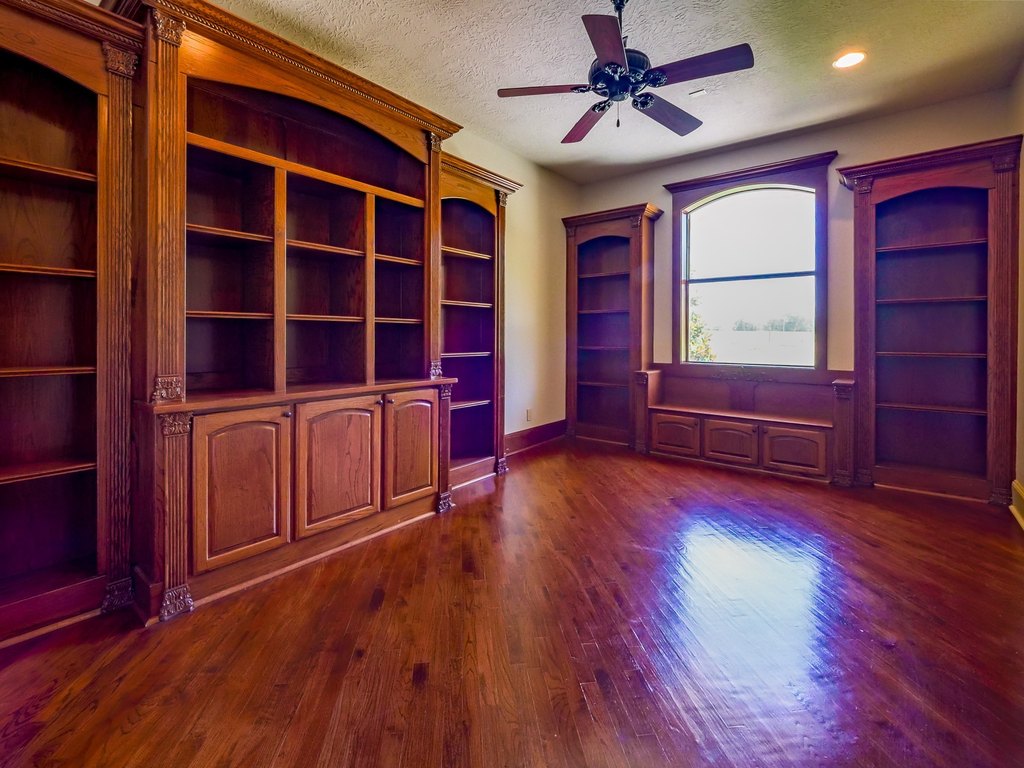 Montgomery, Texas, 77356, United States, 11 Bedrooms Bedrooms, ,8.5 BathroomsBathrooms,Residential,Forsale,1953054