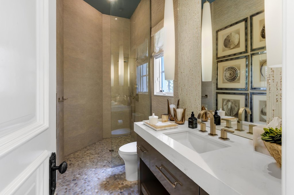 Delray Beach, Florida, 33483, United States, 7 Bedrooms Bedrooms, ,8.5 BathroomsBathrooms,Residential,Forsale,1952111