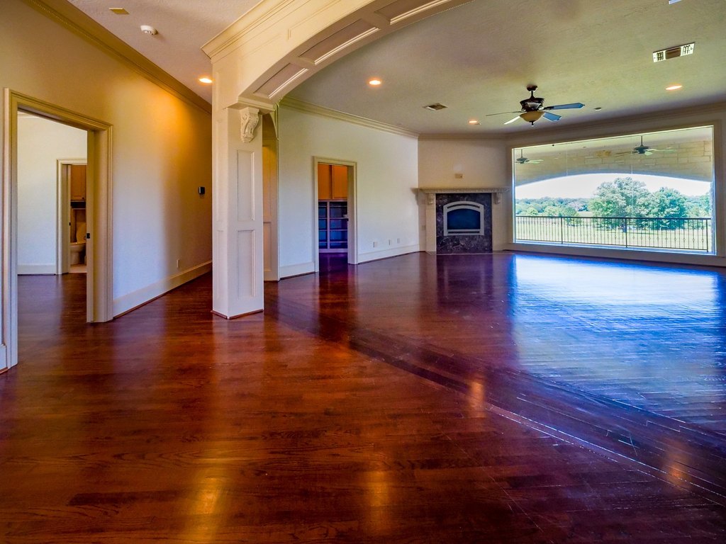Montgomery, Texas, 77356, United States, 11 Bedrooms Bedrooms, ,8.5 BathroomsBathrooms,Residential,Forsale,1953054