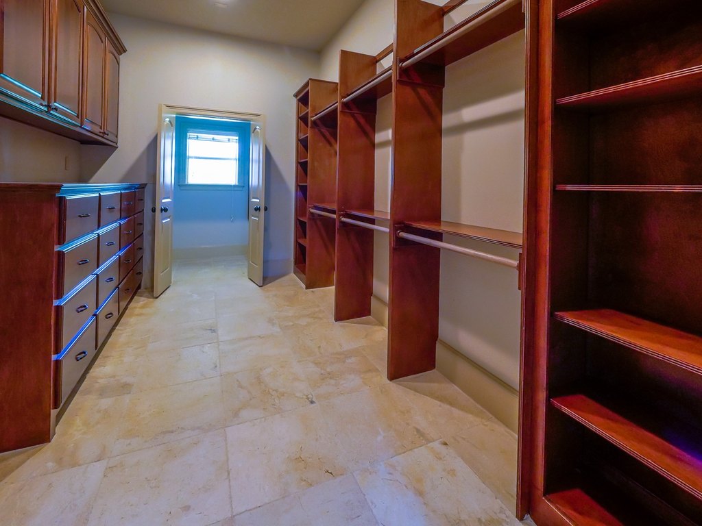 Montgomery, Texas, 77356, United States, 11 Bedrooms Bedrooms, ,8.5 BathroomsBathrooms,Residential,Forsale,1953054
