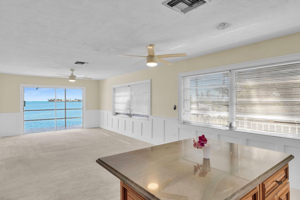 MARATHON, Florida, 33050, United States, 4 Bedrooms Bedrooms, ,3 BathroomsBathrooms,Residential,Forsale,1884615