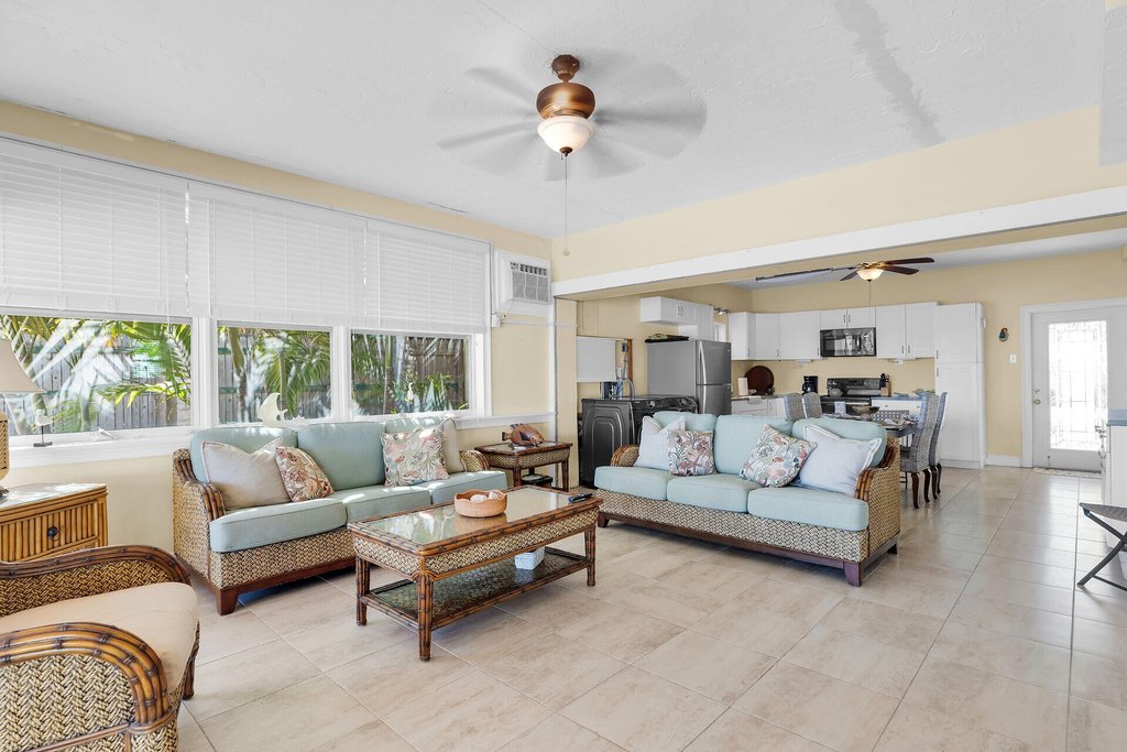 MARATHON, Florida, 33050, United States, 4 Bedrooms Bedrooms, ,3 BathroomsBathrooms,Residential,Forsale,1884615