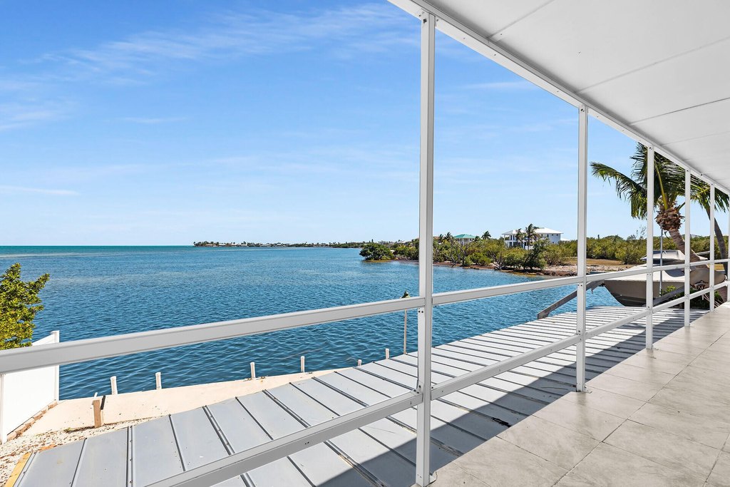 MARATHON, Florida, 33050, United States, 4 Bedrooms Bedrooms, ,3 BathroomsBathrooms,Residential,Forsale,1884615