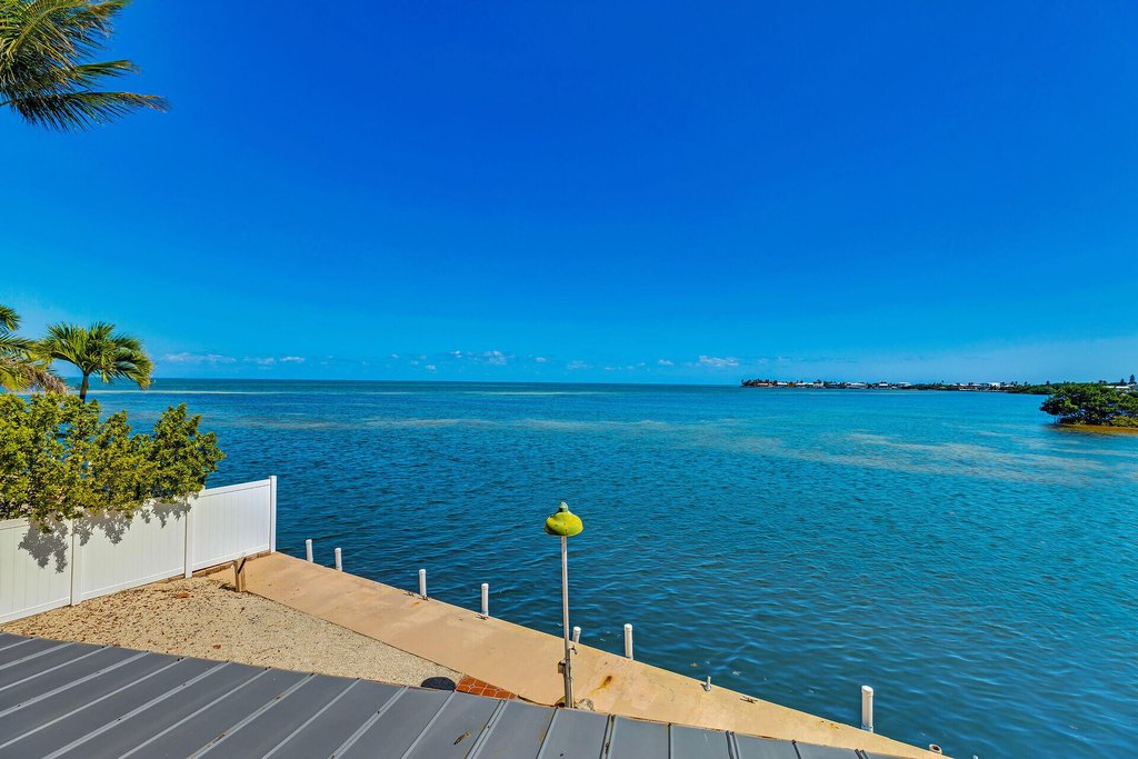 MARATHON, Florida, 33050, United States, 4 Bedrooms Bedrooms, ,3 BathroomsBathrooms,Residential,Forsale,1884615