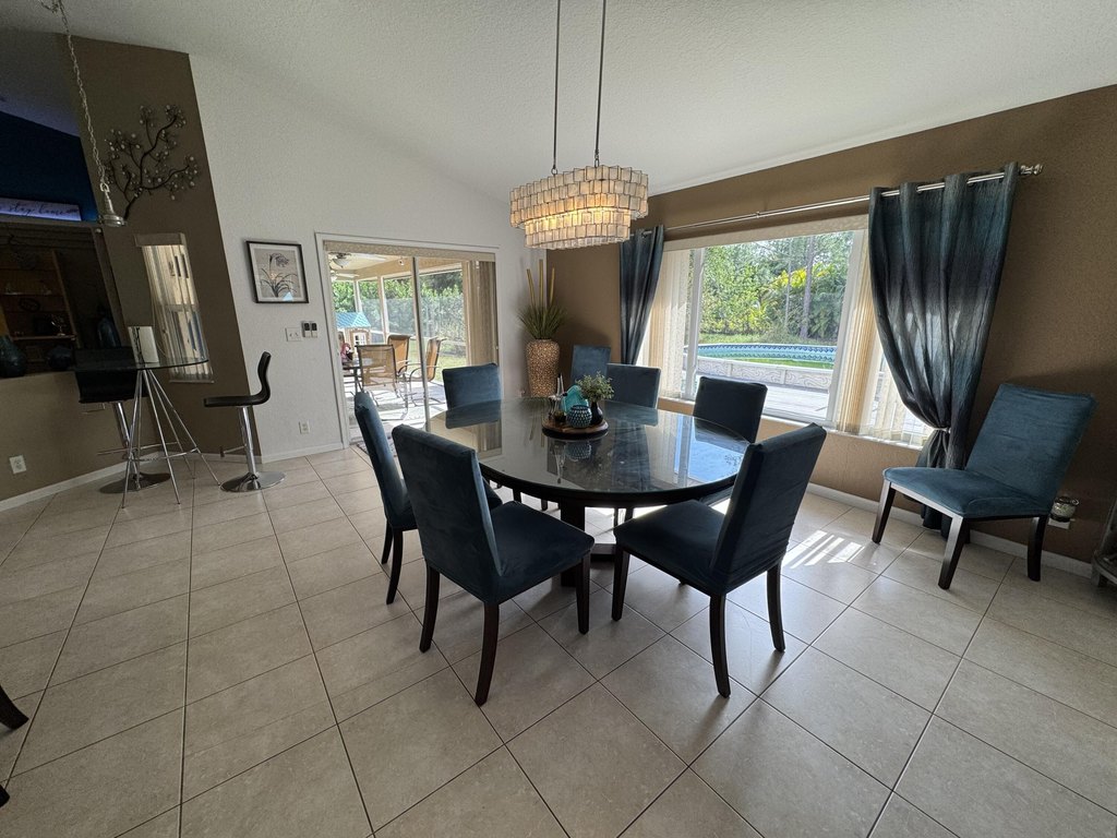 Loxahatchee, Florida, 33470, United States, 4 Bedrooms Bedrooms, ,2 BathroomsBathrooms,Residential,Forsale,1905197