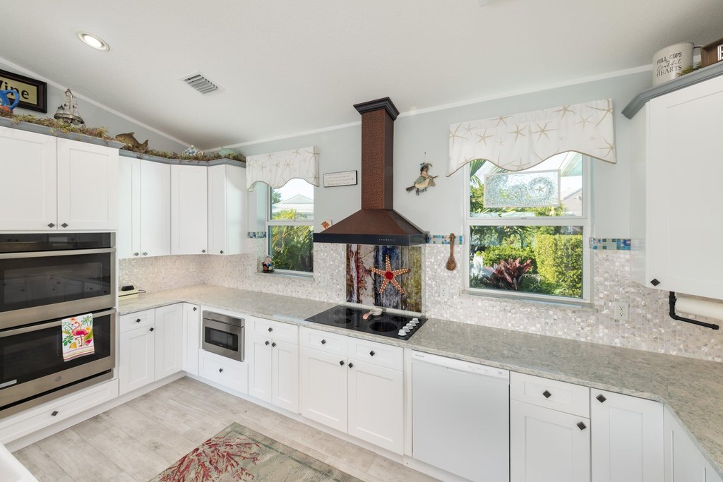 MARATHON, Florida, 33050, United States, 4 Bedrooms Bedrooms, ,3.5 BathroomsBathrooms,Residential,Forsale,1927569