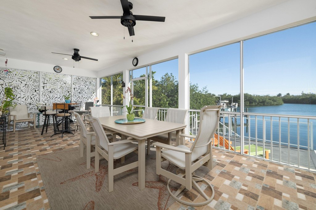 MARATHON, Florida, 33050, United States, 4 Bedrooms Bedrooms, ,3.5 BathroomsBathrooms,Residential,Forsale,1927569
