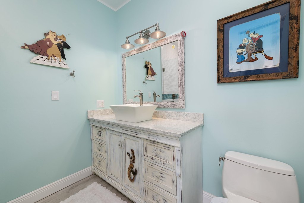 MARATHON, Florida, 33050, United States, 4 Bedrooms Bedrooms, ,3.5 BathroomsBathrooms,Residential,Forsale,1927569