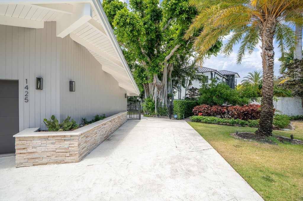 Fort Lauderdale, Florida, 33304, United States, 5 Bedrooms Bedrooms, ,5 BathroomsBathrooms,Residential,Forsale,1905178