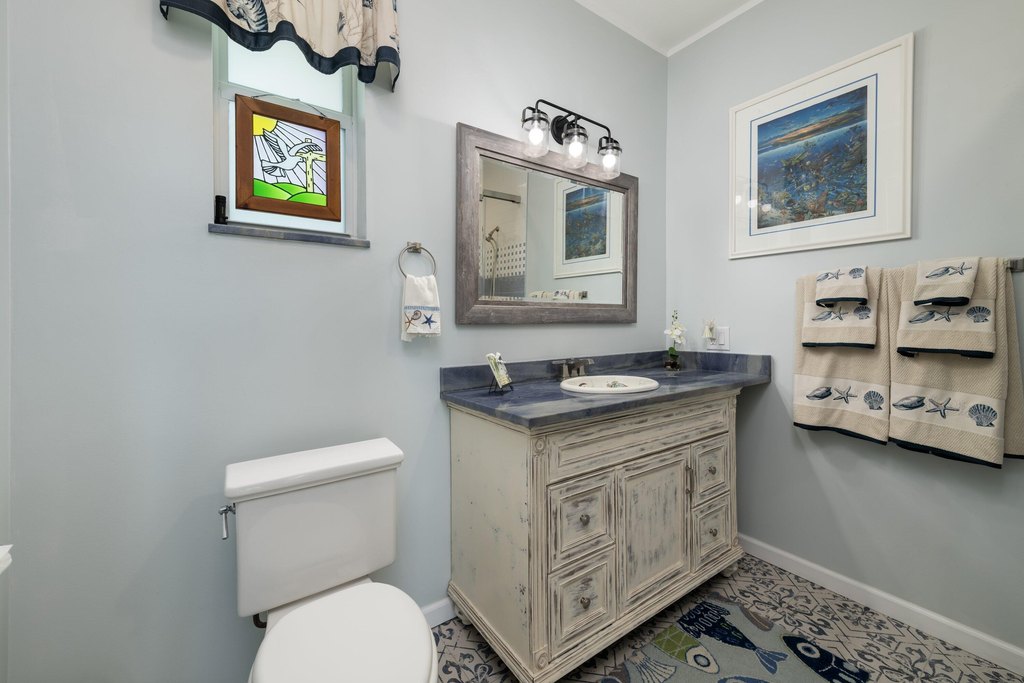 MARATHON, Florida, 33050, United States, 4 Bedrooms Bedrooms, ,3.5 BathroomsBathrooms,Residential,Forsale,1927569