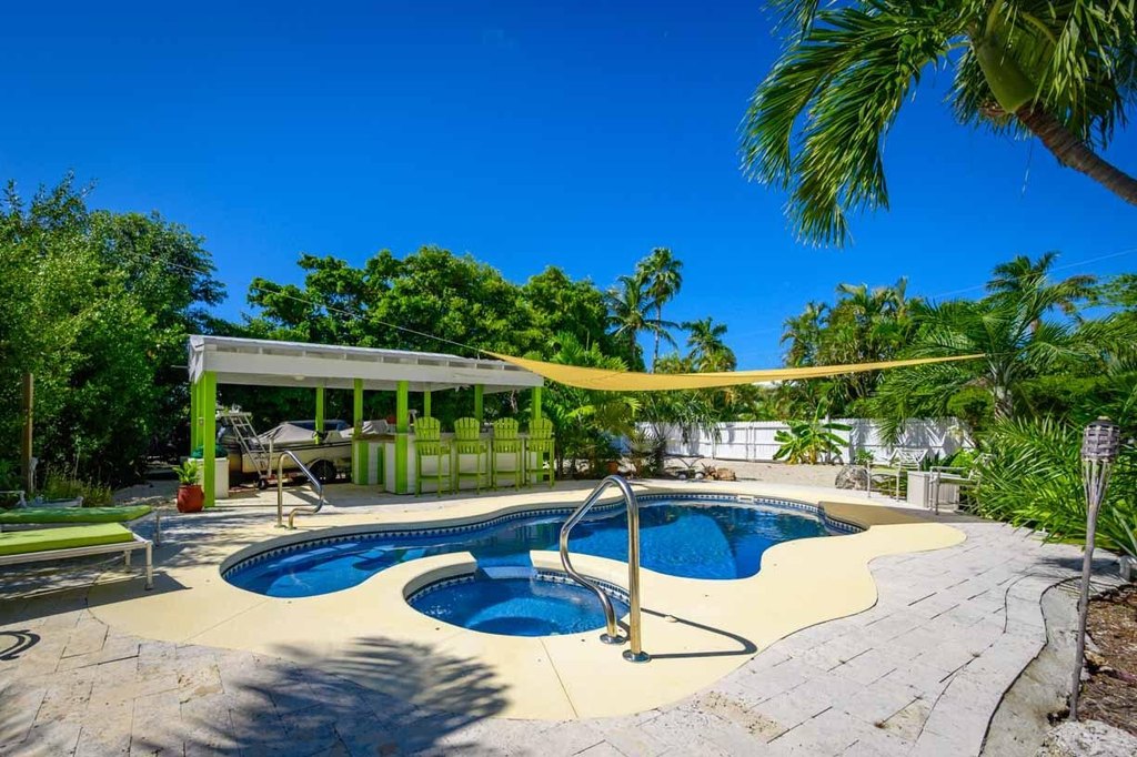 Sugarloaf, Florida, 33042, United States, 3 Bedrooms Bedrooms, ,2 BathroomsBathrooms,Residential,Forsale,1968279