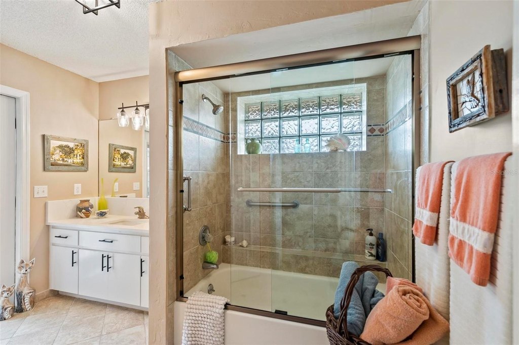 PALM COAST, Florida, 32137, United States, 3 Bedrooms Bedrooms, ,2 BathroomsBathrooms,Residential,Forsale,1990126