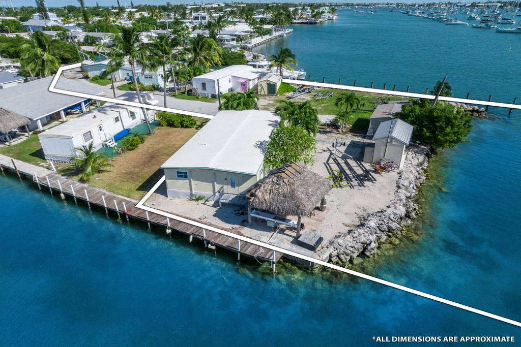 MARATHON, Florida, 33050, United States, 8 Bedrooms Bedrooms, ,8 BathroomsBathrooms,Residential,Forsale,1903978