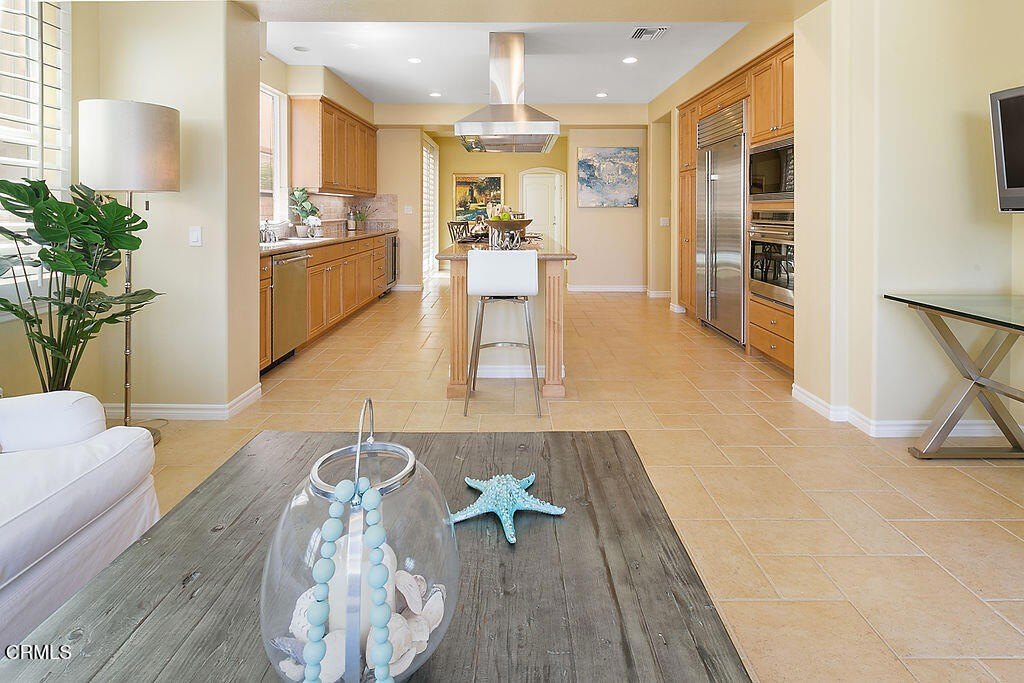 Oxnard, California, 93035, United States, 4 Bedrooms Bedrooms, ,3.5 BathroomsBathrooms,Residential,Forsale,2004522