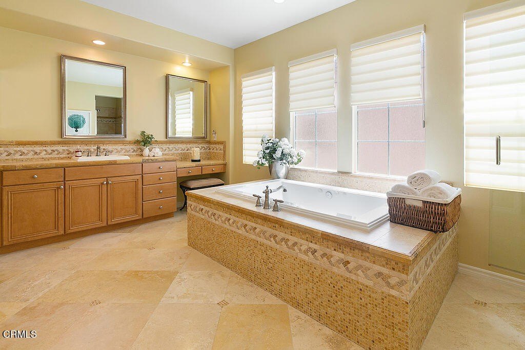 Oxnard, California, 93035, United States, 4 Bedrooms Bedrooms, ,3.5 BathroomsBathrooms,Residential,Forsale,2004522