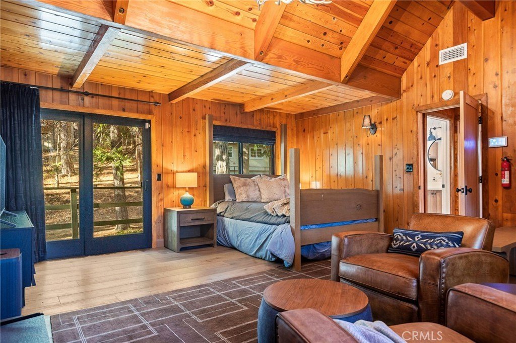 Lake Arrowhead, California, 92352, United States, 3 Bedrooms Bedrooms, ,2 BathroomsBathrooms,Residential,Forsale,1886296