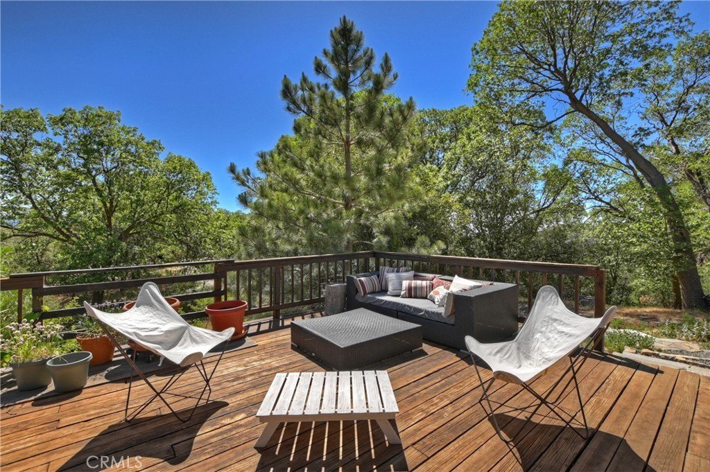 Lake Arrowhead, California, 92352, United States, 4 Bedrooms Bedrooms, ,3.5 BathroomsBathrooms,Residential,Forsale,1946614