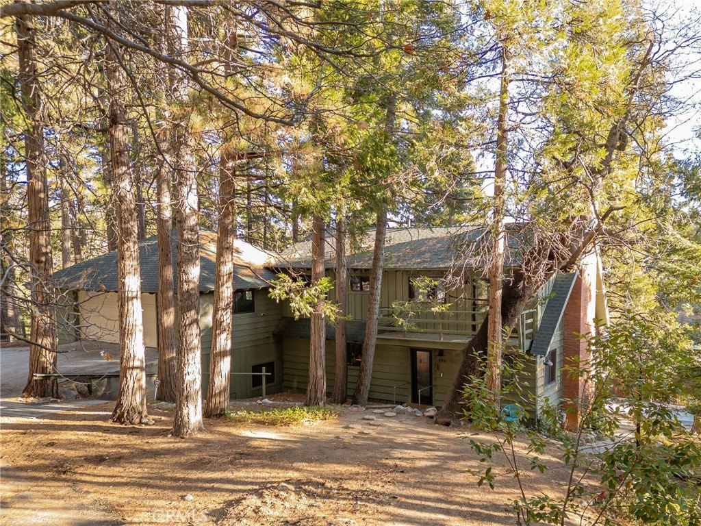 Lake Arrowhead, California, 92352, United States, 3 Bedrooms Bedrooms, ,2 BathroomsBathrooms,Residential,Forsale,1886296