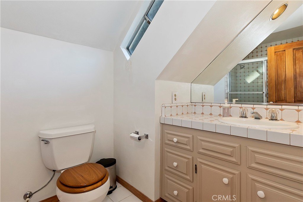 Lake Arrowhead, California, 92352, United States, 4 Bedrooms Bedrooms, ,3.5 BathroomsBathrooms,Residential,Forsale,1946614