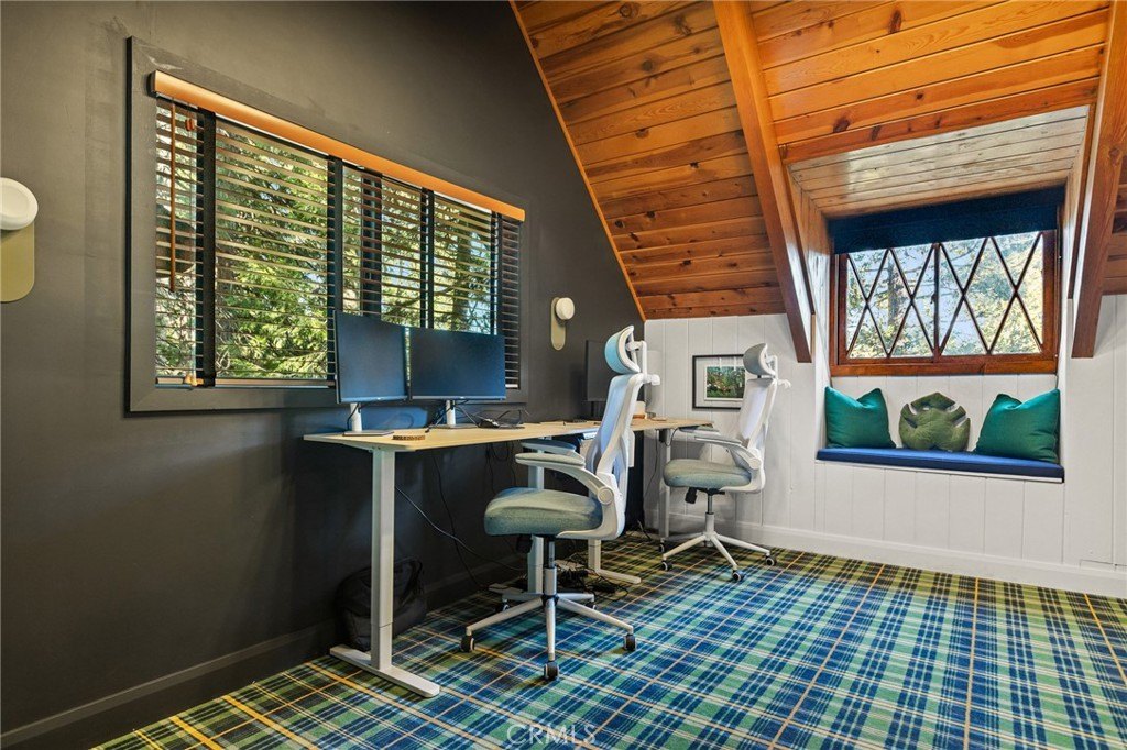 Lake Arrowhead, California, 92352, United States, 3 Bedrooms Bedrooms, ,2 BathroomsBathrooms,Residential,Forsale,1886296