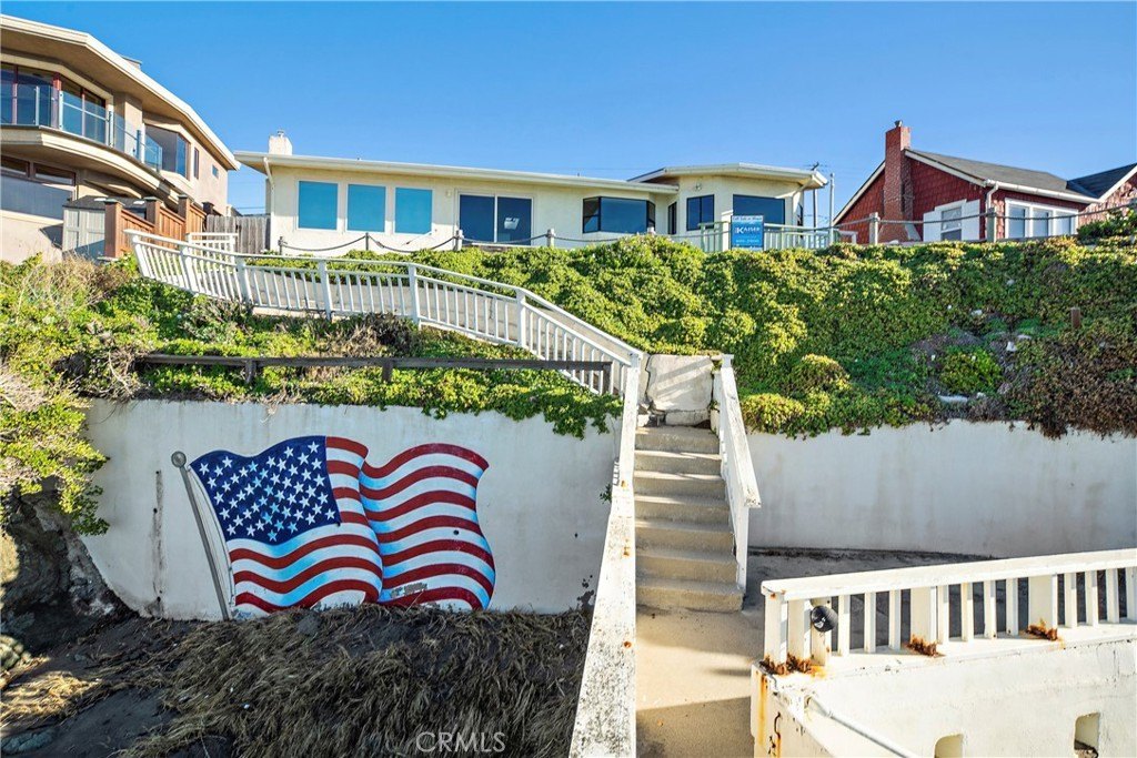 Cayucos, California, 93430, United States, 6 Bedrooms Bedrooms, ,3 BathroomsBathrooms,Residential,Forsale,1960244