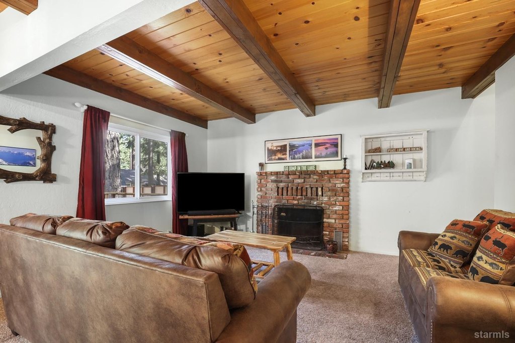 South Lake Tahoe, California, 96150, United States, 3 Bedrooms Bedrooms, ,2 BathroomsBathrooms,Residential,Forsale,1886457