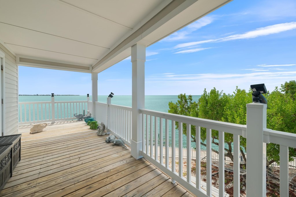 MARATHON, Florida, 33050, United States, 6 Bedrooms Bedrooms, ,4 BathroomsBathrooms,Residential,Forsale,1927577