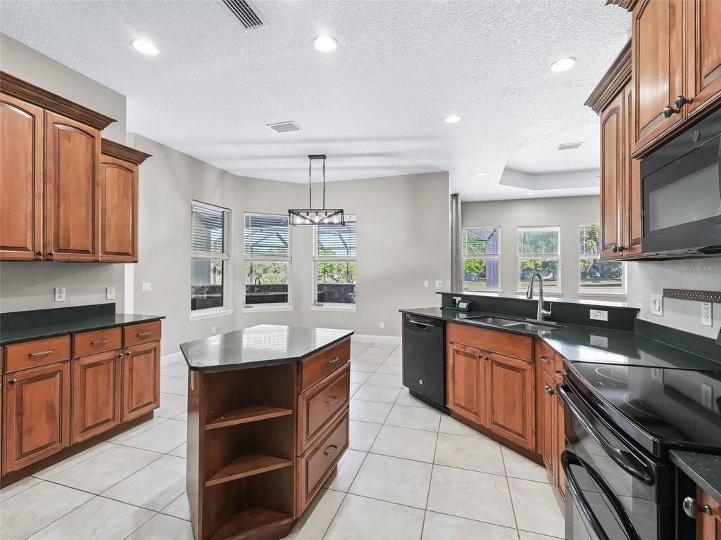 WEIRSDALE, Florida, 32195, United States, 3 Bedrooms Bedrooms, ,2 BathroomsBathrooms,Residential,Forsale,2004580