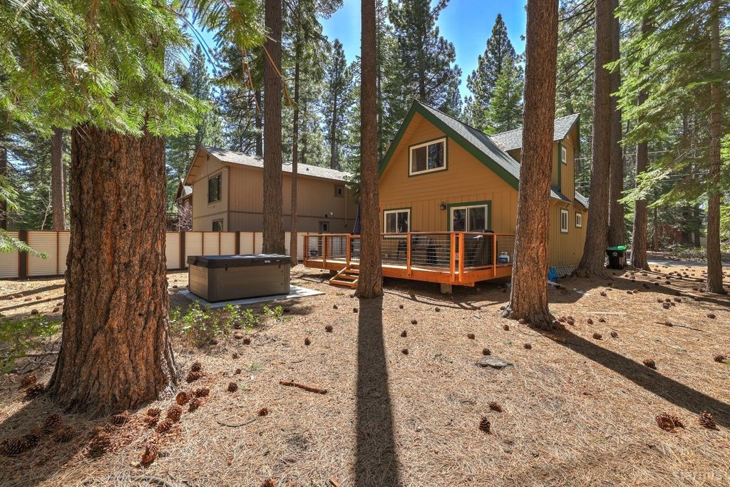 South Lake Tahoe, California, 96150, United States, 3 Bedrooms Bedrooms, ,2 BathroomsBathrooms,Residential,Forsale,1886457