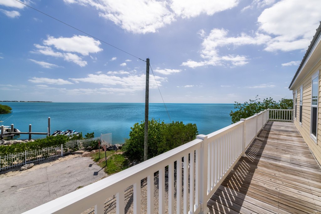 MARATHON, Florida, 33050, United States, 6 Bedrooms Bedrooms, ,4 BathroomsBathrooms,Residential,Forsale,1927577