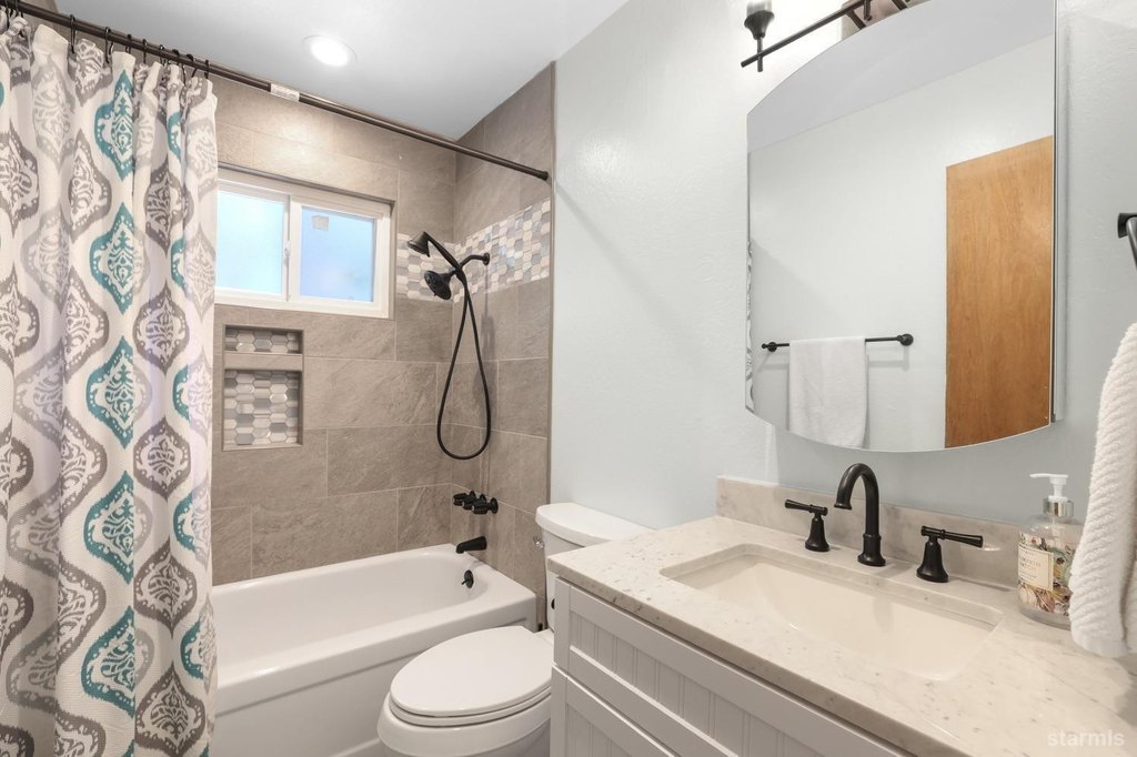 South Lake Tahoe, California, 96150, United States, 3 Bedrooms Bedrooms, ,2 BathroomsBathrooms,Residential,Forsale,1886457