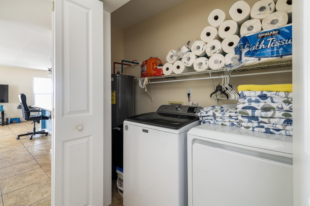 MARATHON, Florida, 33050, United States, 6 Bedrooms Bedrooms, ,4 BathroomsBathrooms,Residential,Forsale,1927577
