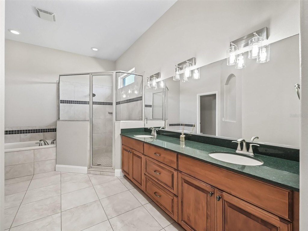 WEIRSDALE, Florida, 32195, United States, 3 Bedrooms Bedrooms, ,2 BathroomsBathrooms,Residential,Forsale,2004580