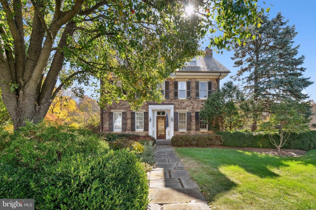 QUAKERTOWN, Pennsylvania, 18951, United States, 6 Bedrooms Bedrooms, ,4.5 BathroomsBathrooms,Residential,Forsale,1929511