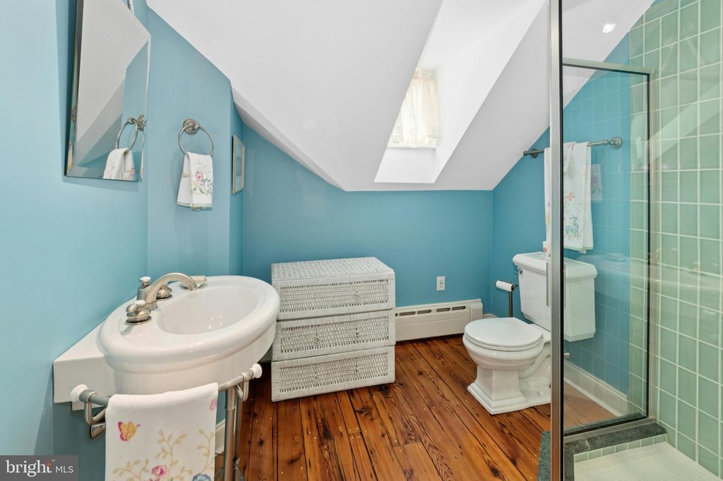 QUAKERTOWN, Pennsylvania, 18951, United States, 6 Bedrooms Bedrooms, ,4.5 BathroomsBathrooms,Residential,Forsale,1929511