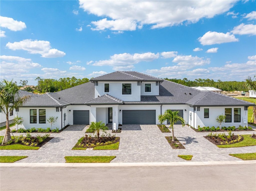 Fort Myers, Florida, 33913, United States, 3 Bedrooms Bedrooms, ,3.5 BathroomsBathrooms,Residential,Forsale,1913813