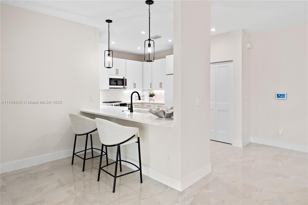 Fort Myers, Florida, 33913, United States, 3 Bedrooms Bedrooms, ,3.5 BathroomsBathrooms,Residential,Forsale,1913813