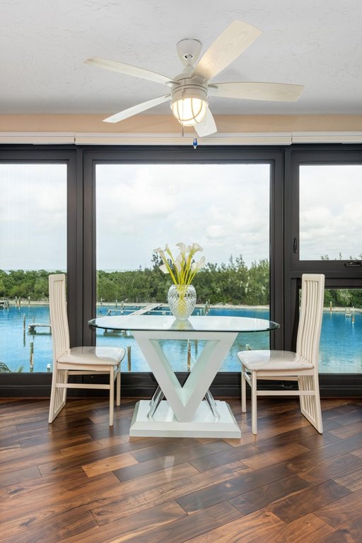 MARATHON, Florida, 33050, United States, 2 Bedrooms Bedrooms, ,2 BathroomsBathrooms,Residential,Forsale,1903970