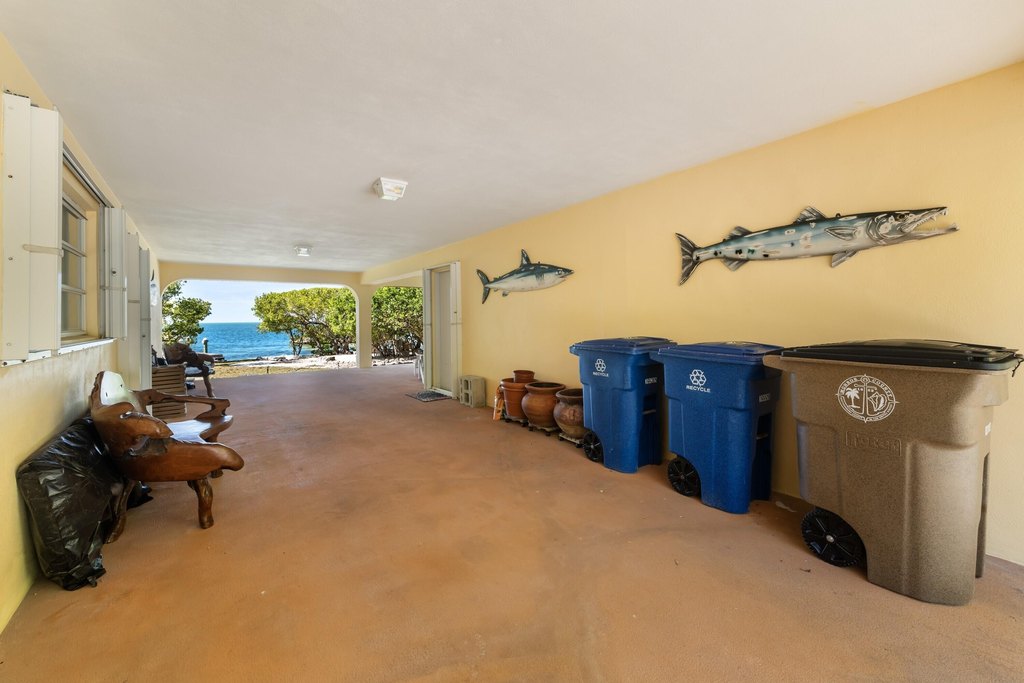 MARATHON, Florida, 33050, United States, 3 Bedrooms Bedrooms, ,3 BathroomsBathrooms,Residential,Forsale,1903973